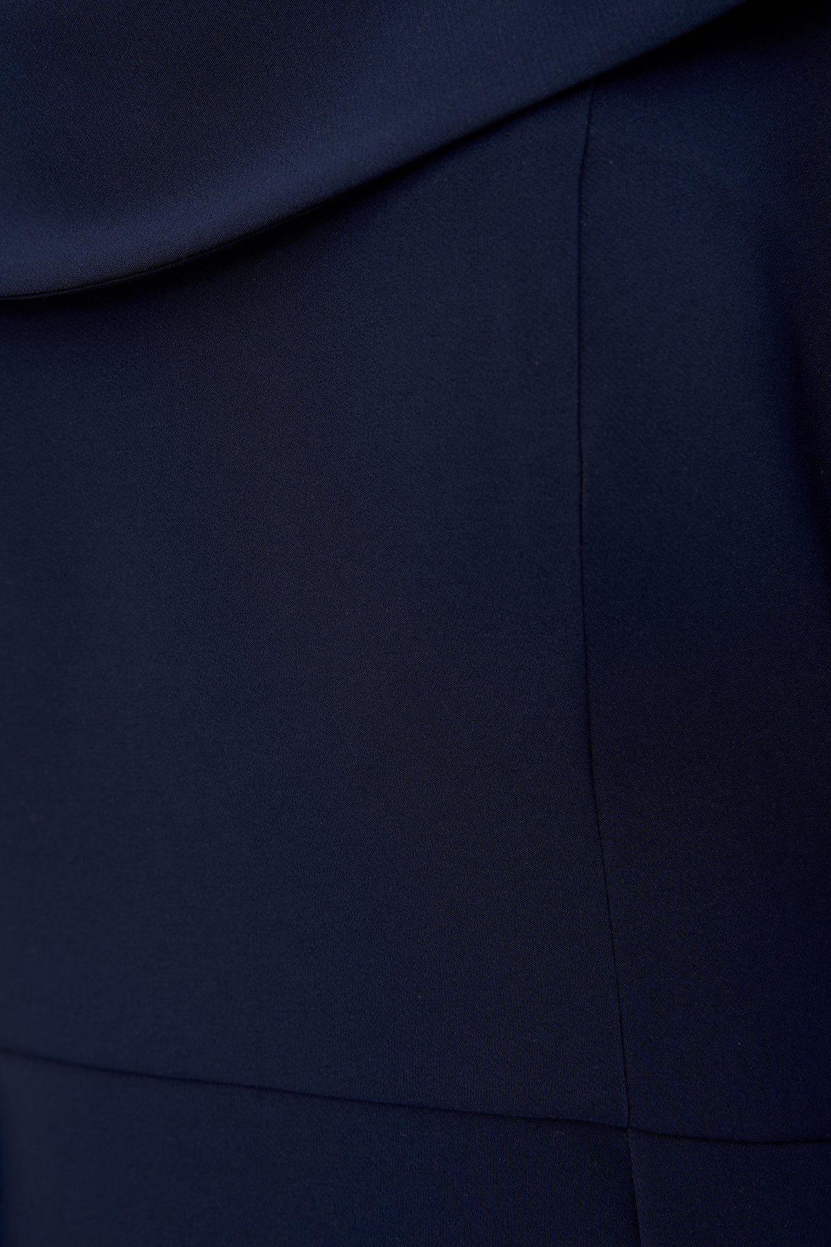 Arwen Walk Thru Gown