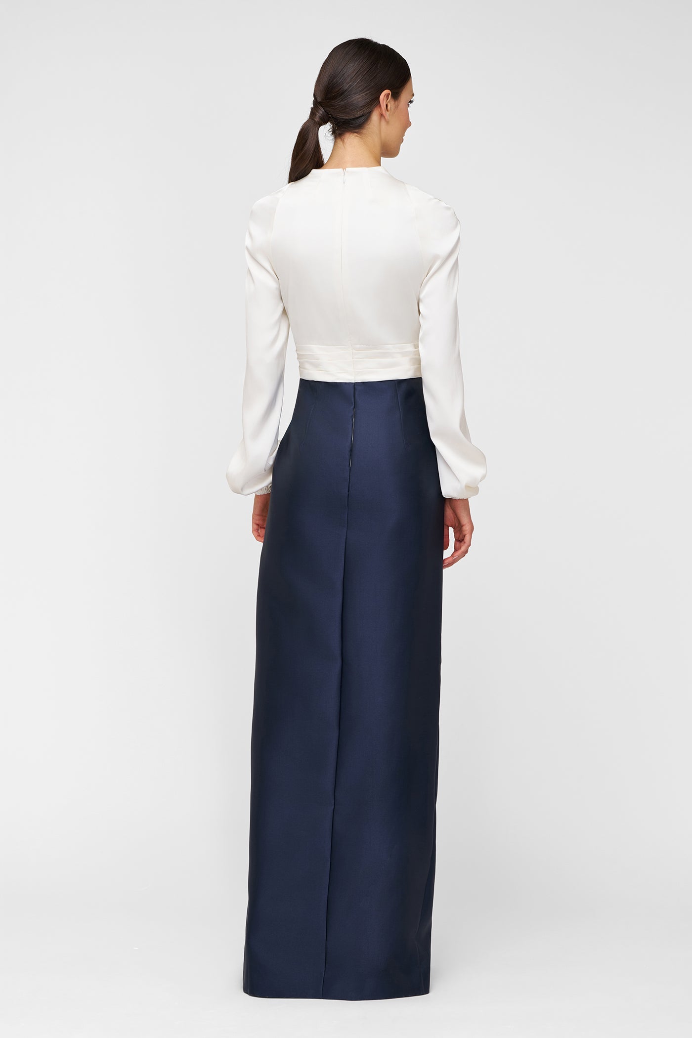 Bianca Walk Thru Gown