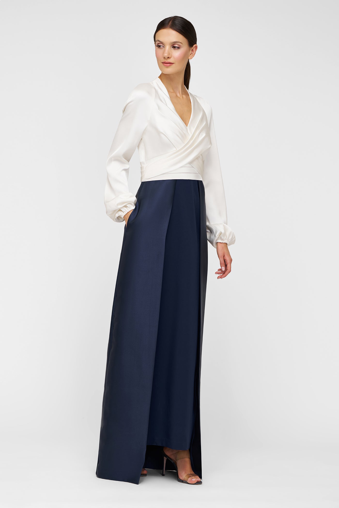 Bianca Walk Thru Gown