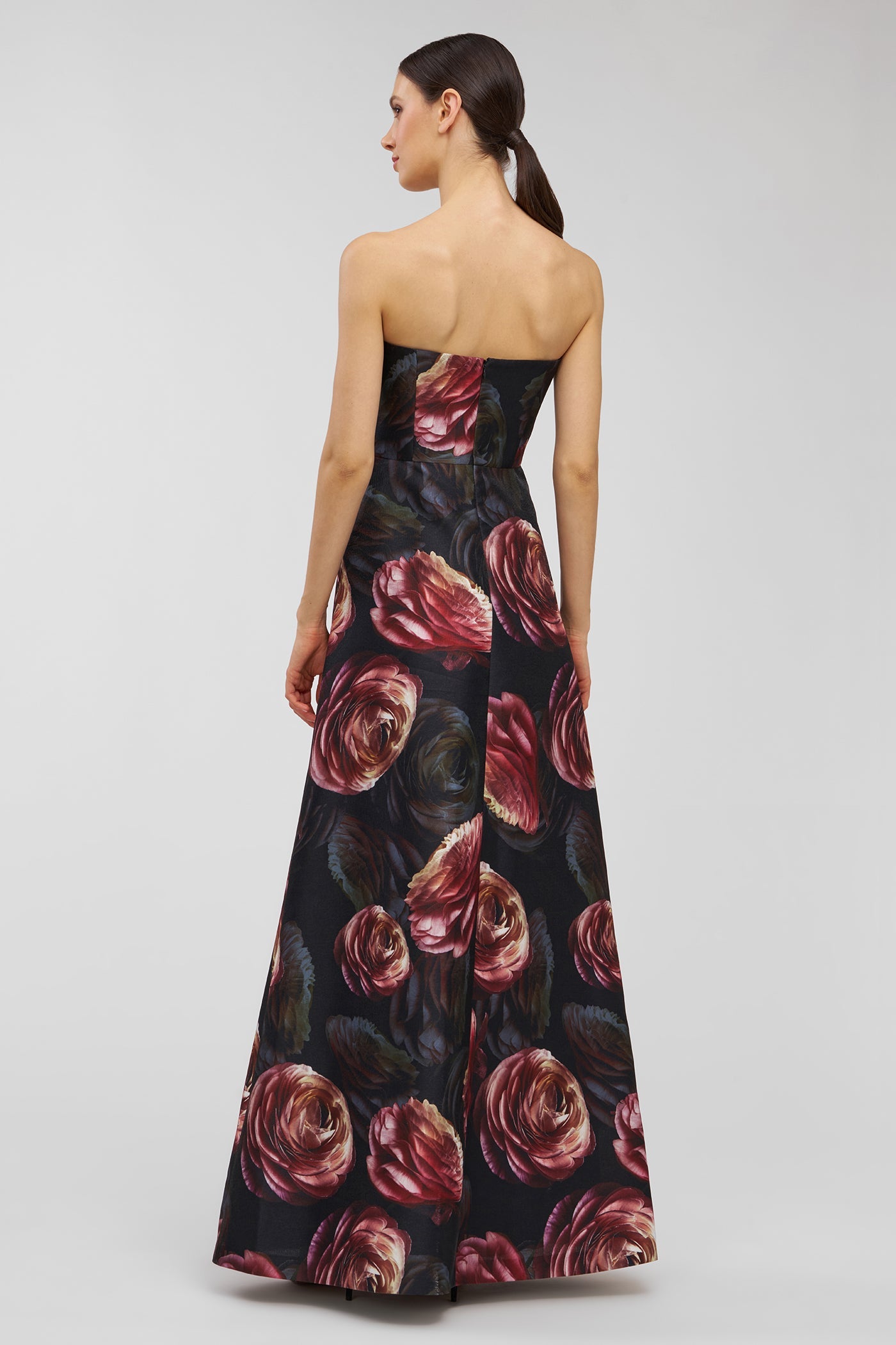 Estrella Walk Thru Gown